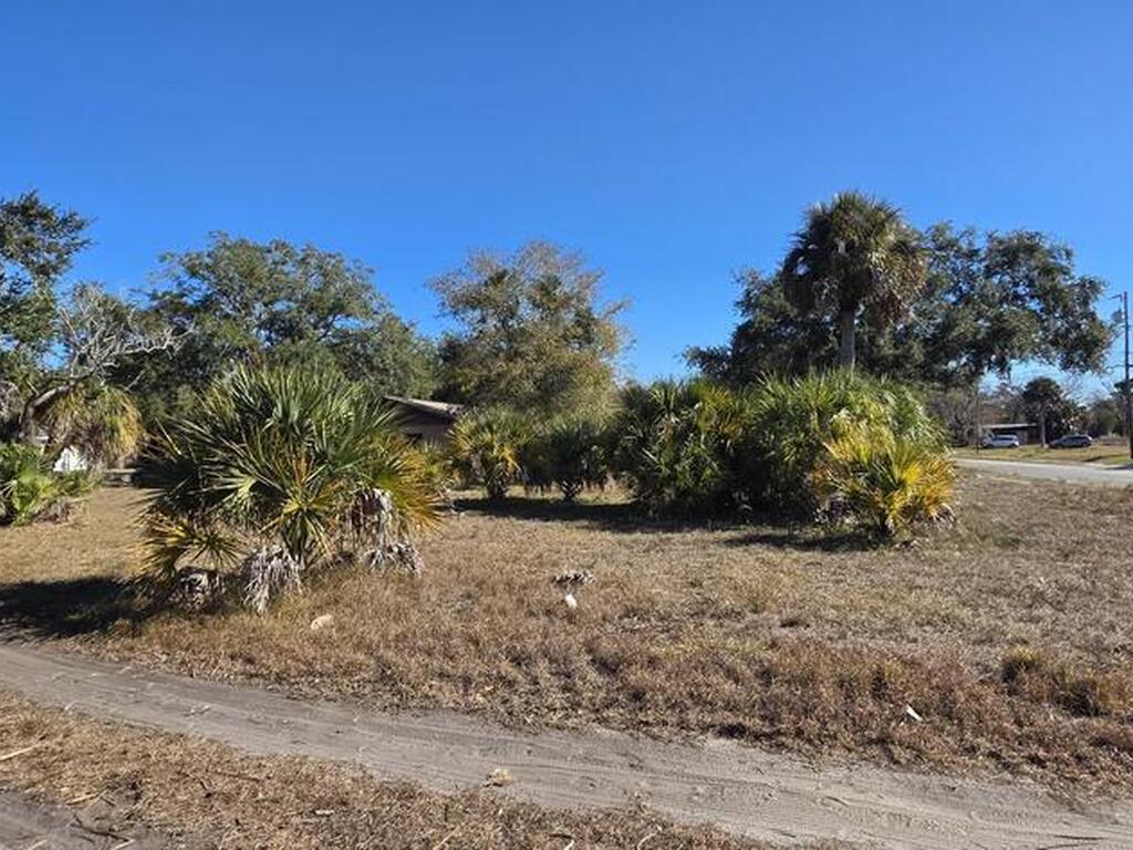 810 Booker Street, Titusville, FL 32780