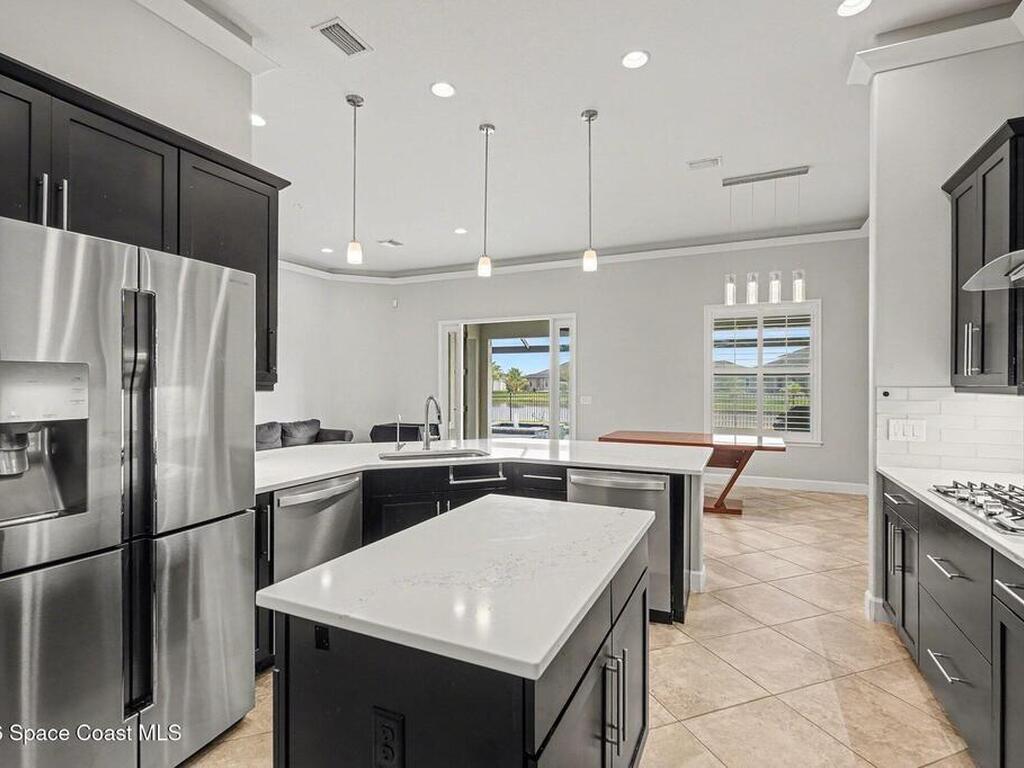 7661 Paragrass Avenue, Melbourne, FL 32940