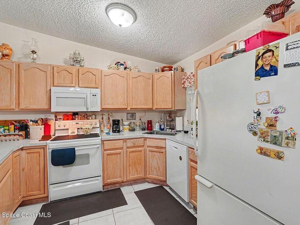 598 Gantry Street, Palm Bay, FL 32908