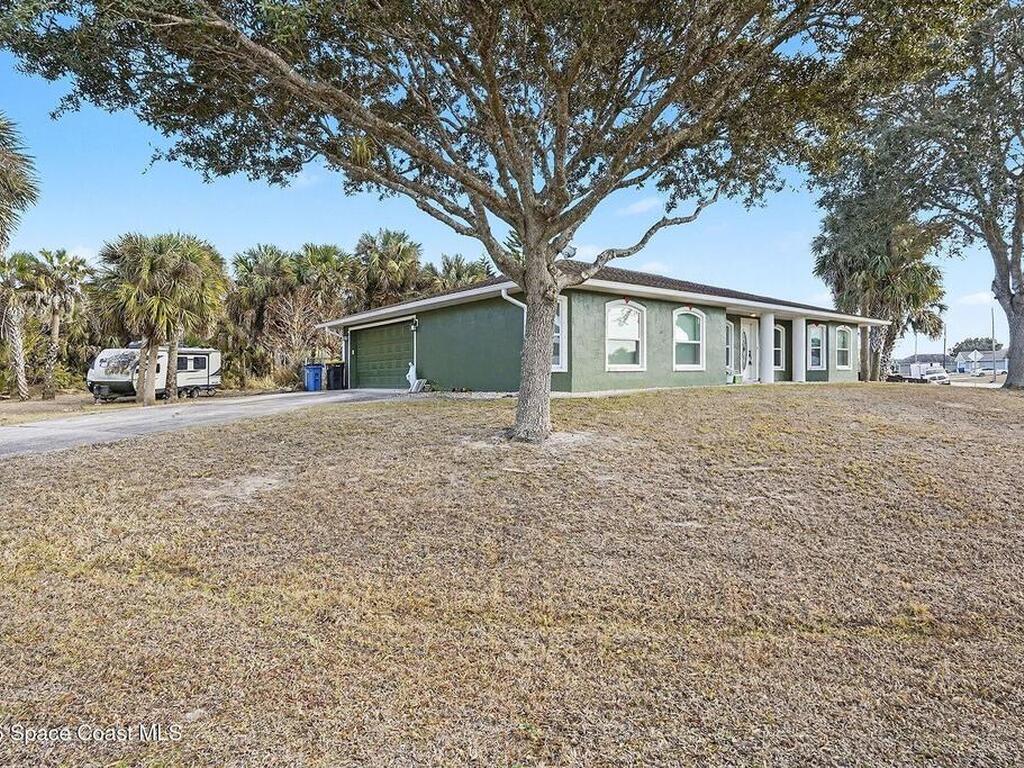 598 Gantry Street, Palm Bay, FL 32908