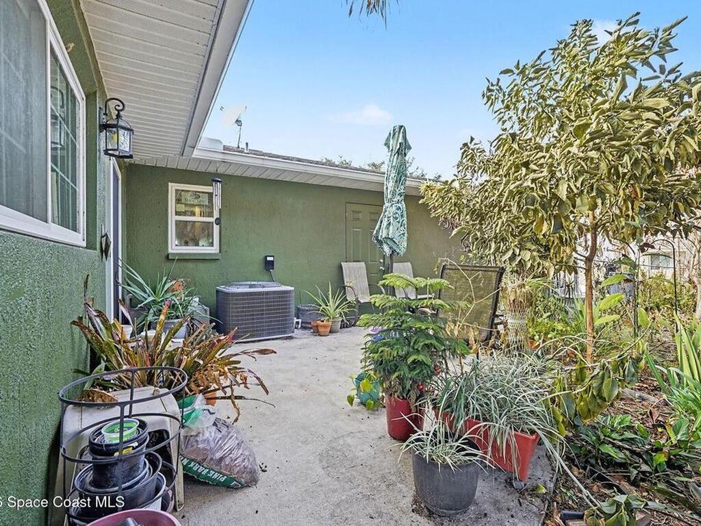 598 Gantry Street, Palm Bay, FL 32908