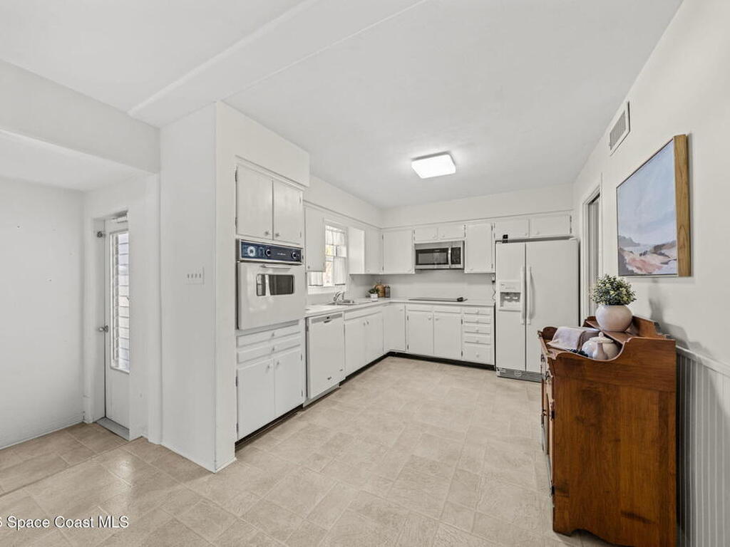 415 Seabreeze Drive, Indialantic, FL 32903