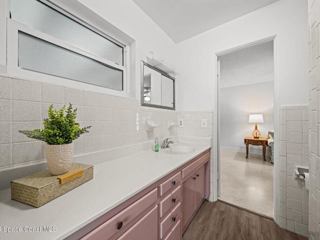 415 Seabreeze Drive, Indialantic, FL 32903