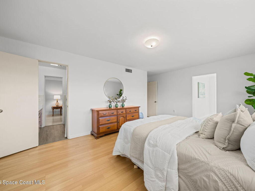 415 Seabreeze Drive, Indialantic, FL 32903