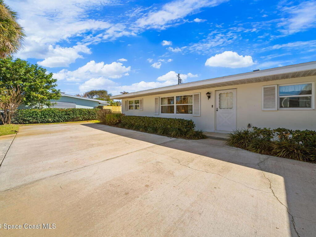 415 Seabreeze Drive, Indialantic, FL 32903