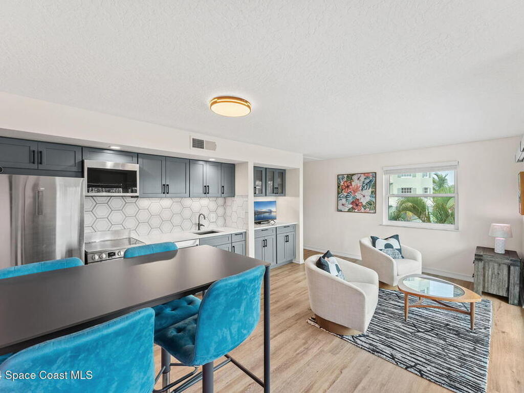 1209 E New Haven Avenue, Melbourne, FL 32901