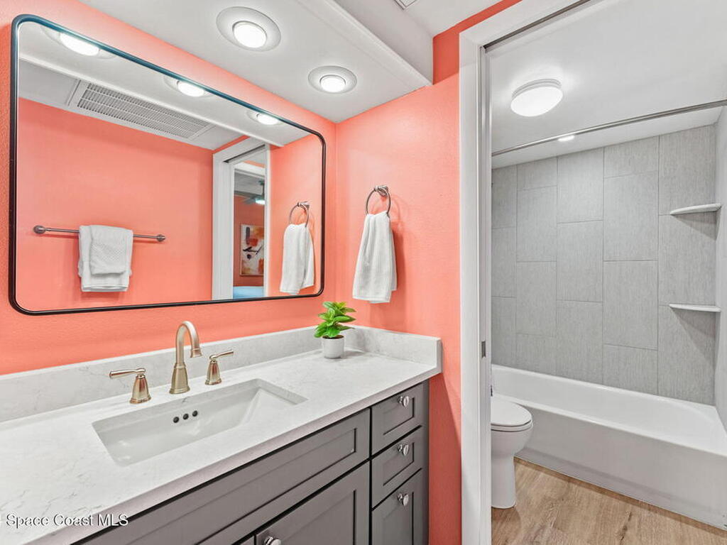 1209 E New Haven Avenue, Melbourne, FL 32901