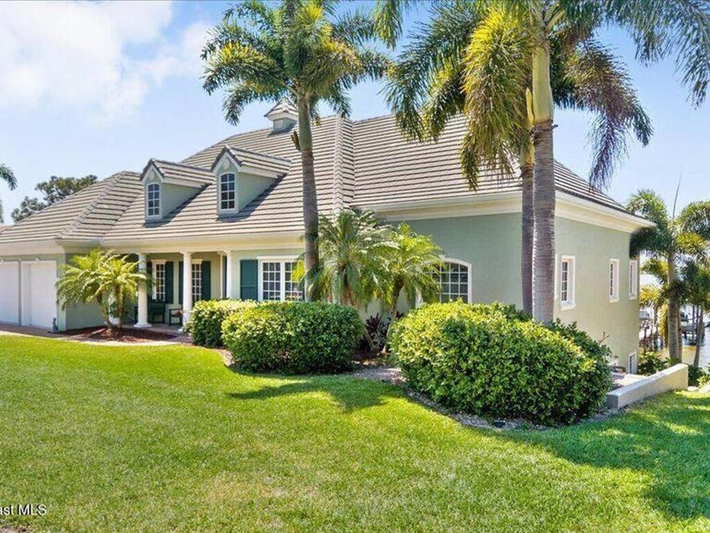 2555 S Tropical Trail, Merritt Island, FL 32952