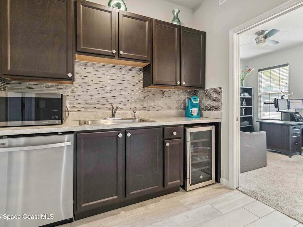 553 Cooper Court, Palm Bay, FL 32908