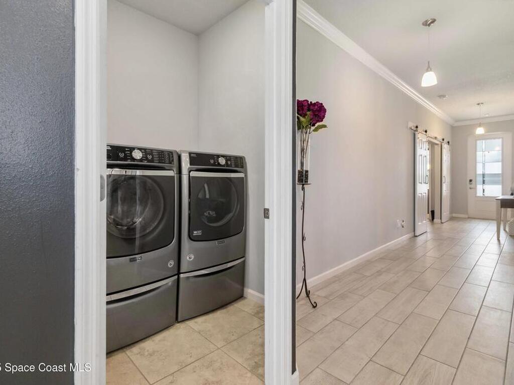 553 Cooper Court, Palm Bay, FL 32908