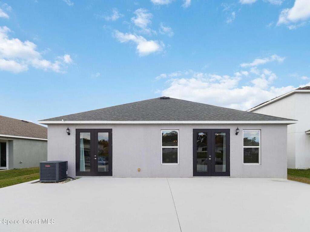 553 Cooper Court, Palm Bay, FL 32908