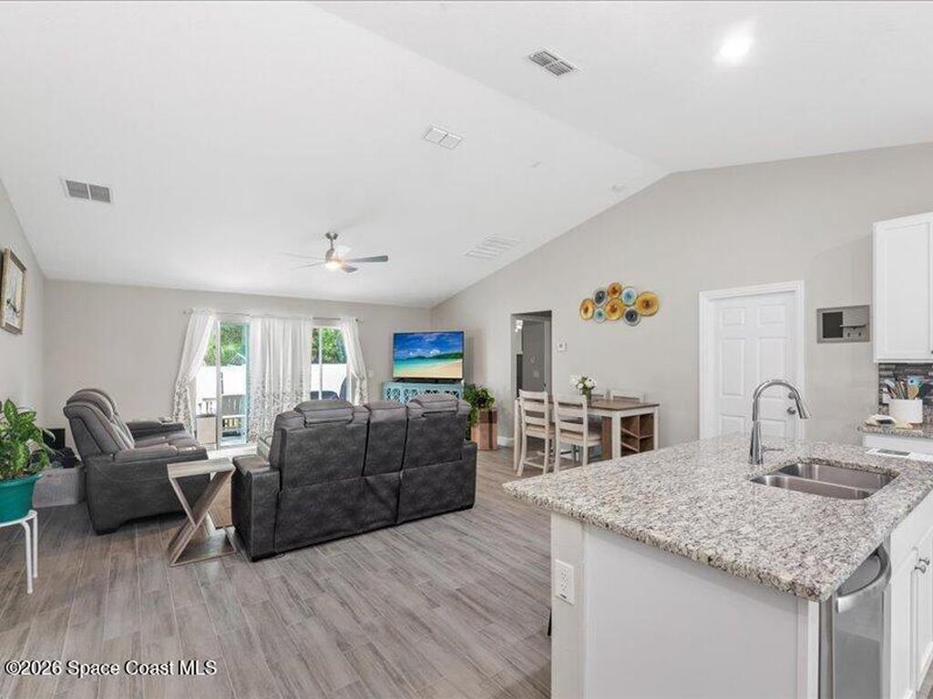 587 Plumbago Road, Palm Bay, FL 32907