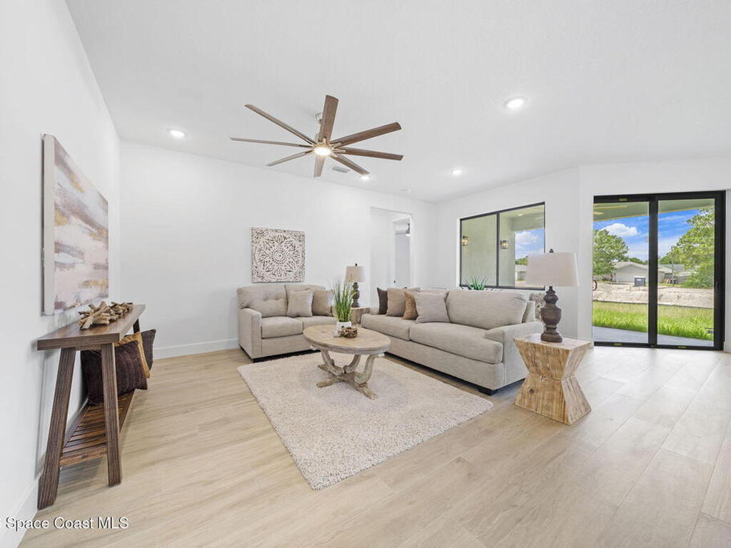 797 Tejon Avenue, Palm Bay, FL 32908