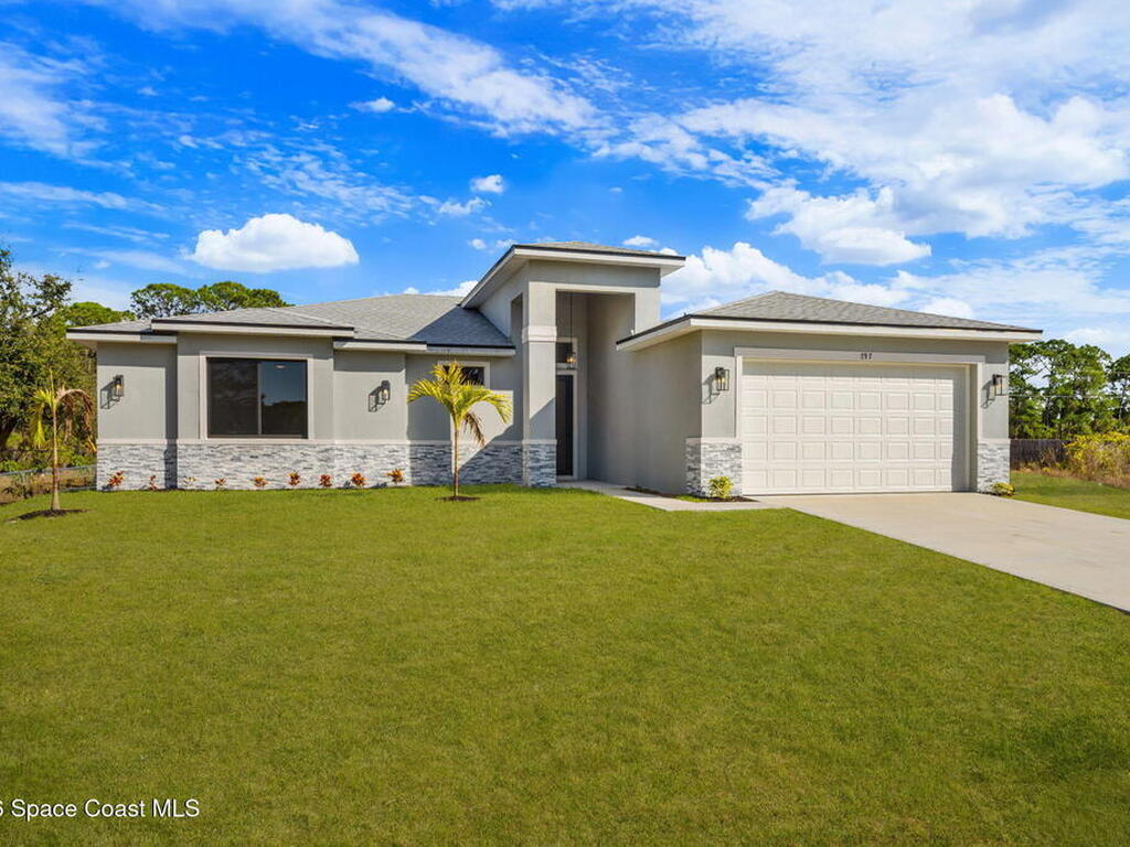 797 Tejon Avenue, Palm Bay, FL 32908