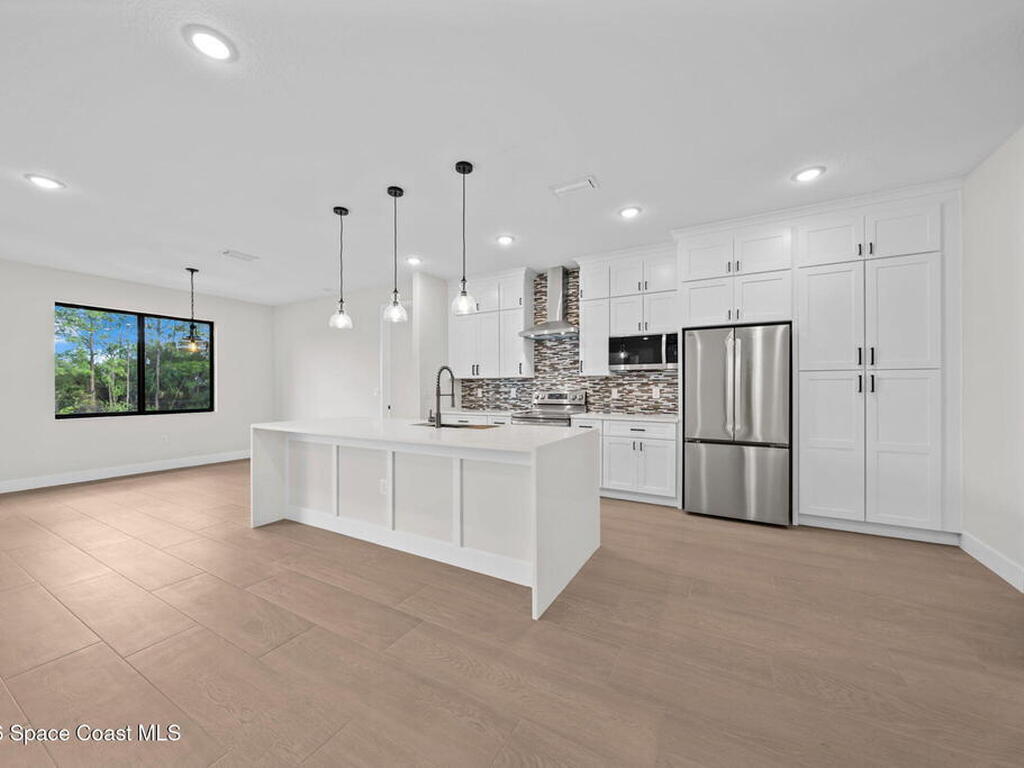 797 Tejon Avenue, Palm Bay, FL 32908