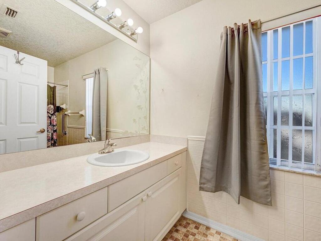 1180 Goldenrod Circle, Palm Bay, FL 32905