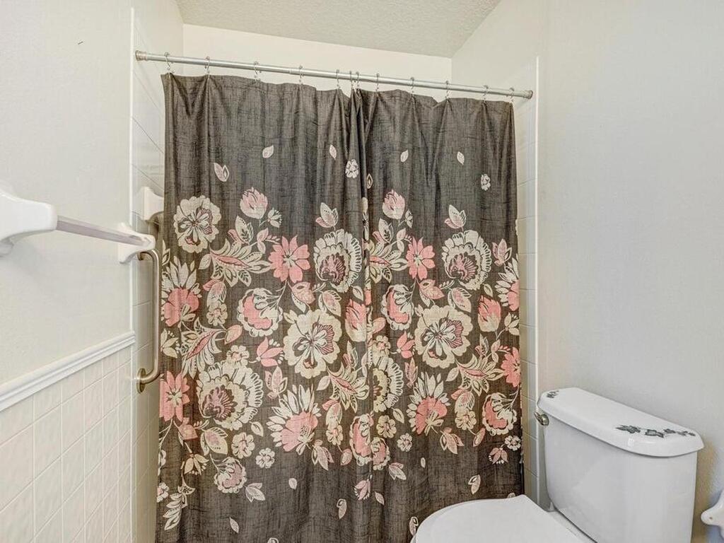 1180 Goldenrod Circle, Palm Bay, FL 32905