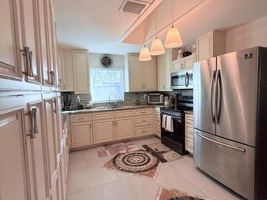 246 Lime Street, Cocoa, FL 32926