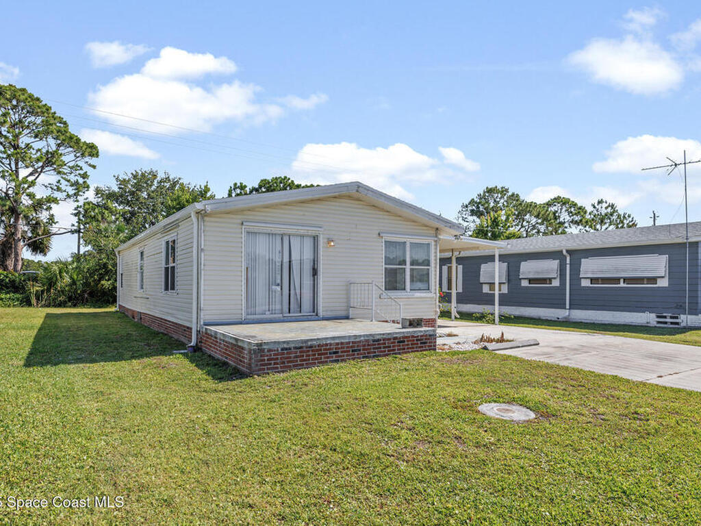 2387 Coconut Palm Drive, Palm Bay, FL 32905