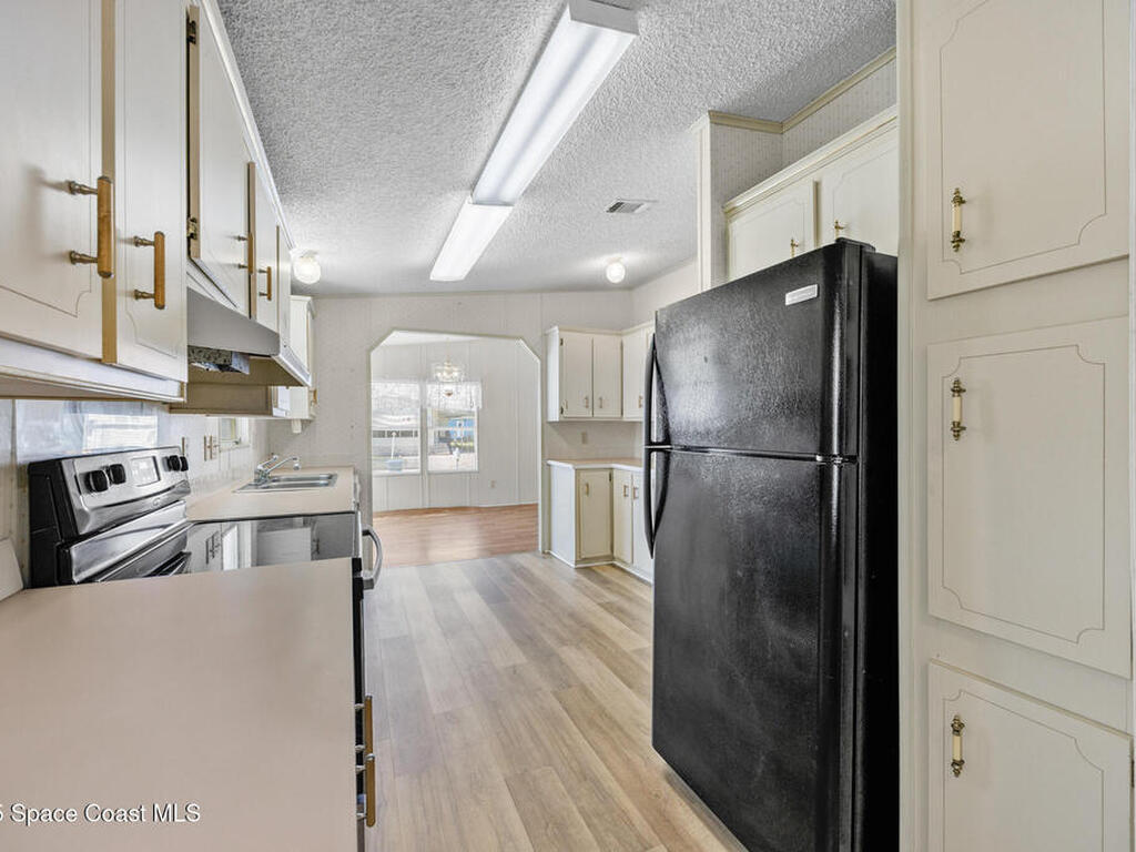 2387 Coconut Palm Drive, Palm Bay, FL 32905