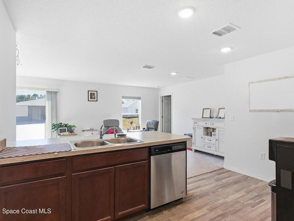 190 Silver Frost Street, Palm Bay, FL 32909