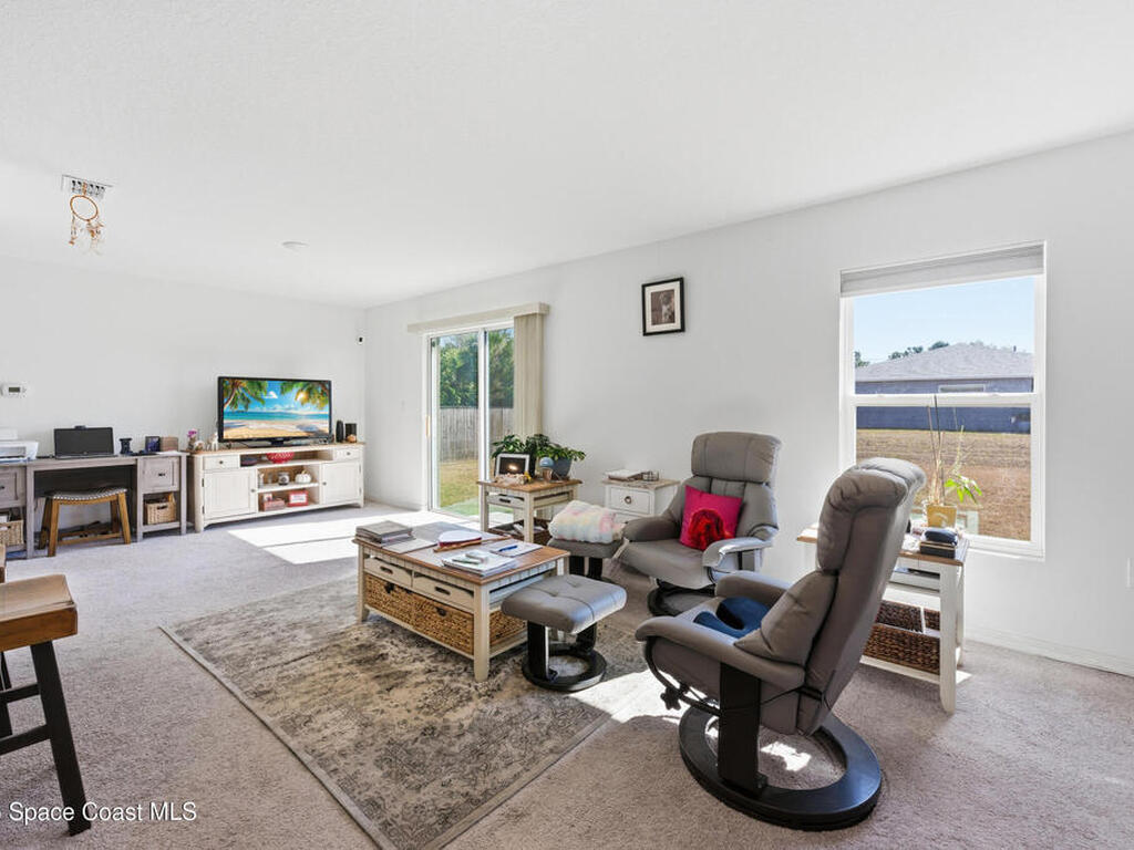 190 Silver Frost Street, Palm Bay, FL 32909