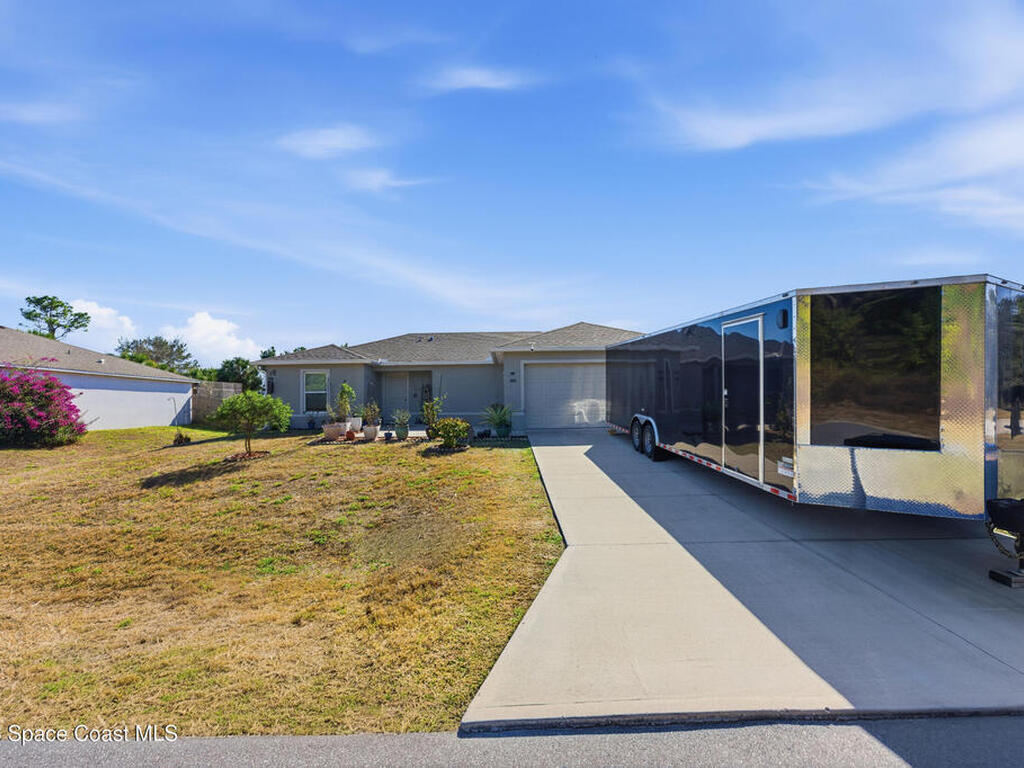 190 Silver Frost Street, Palm Bay, FL 32909