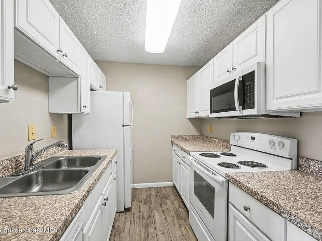 3590 Sable Palm Lane, Titusville, FL 32780