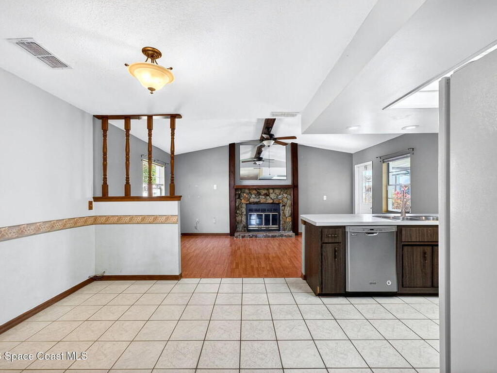 1233 Ach Court, Palm Bay, FL 32907