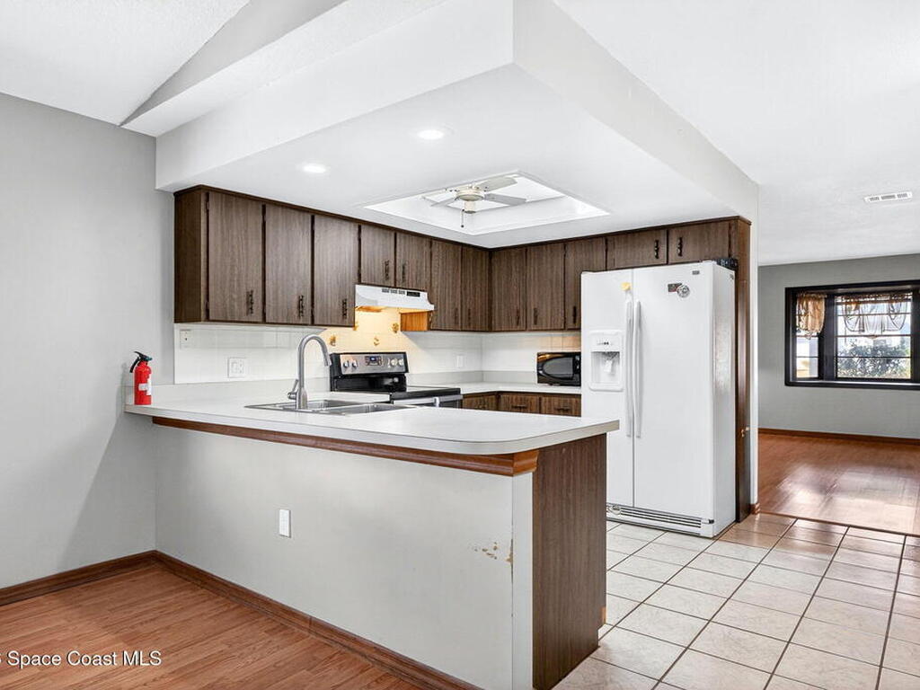 1233 Ach Court, Palm Bay, FL 32907