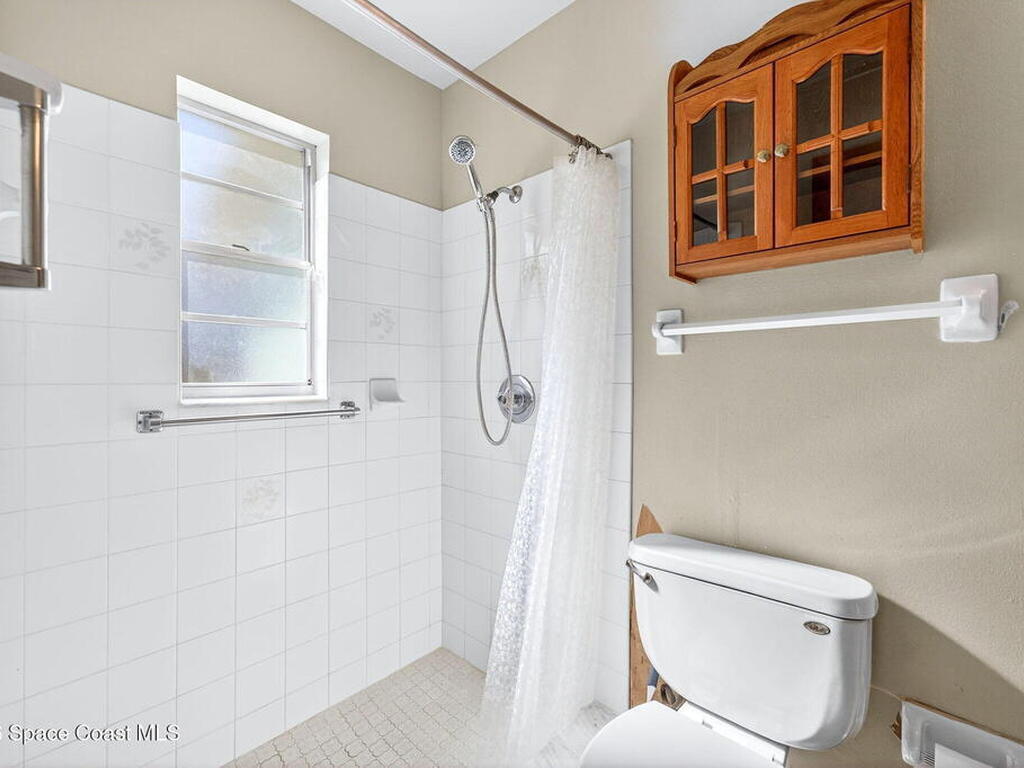 1233 Ach Court, Palm Bay, FL 32907