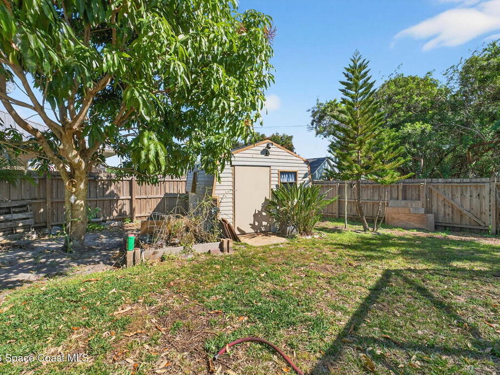 1233 Ach Court, Palm Bay, FL 32907