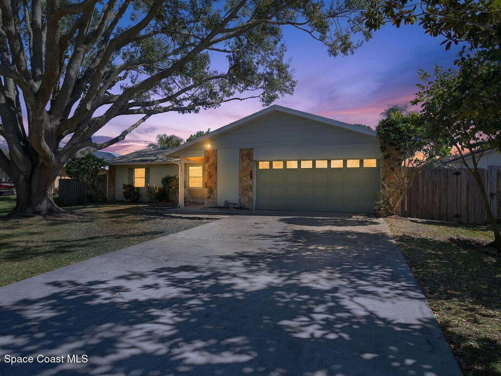 1233 Ach Court, Palm Bay, FL 32907