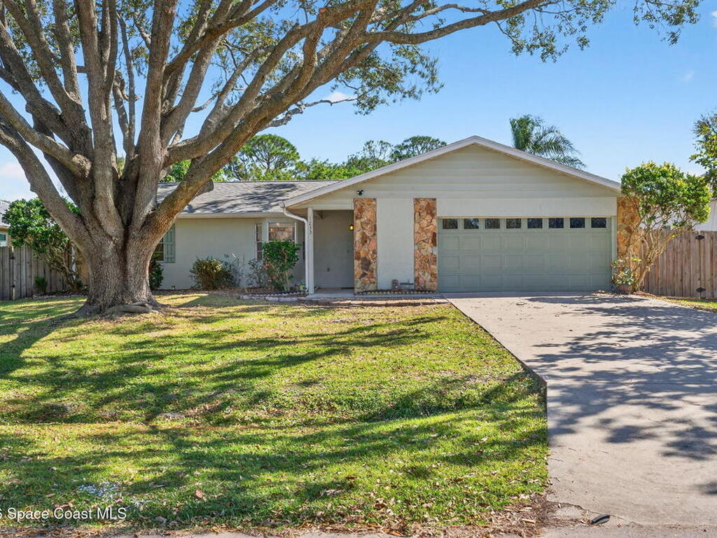 1233 Ach Court, Palm Bay, FL 32907