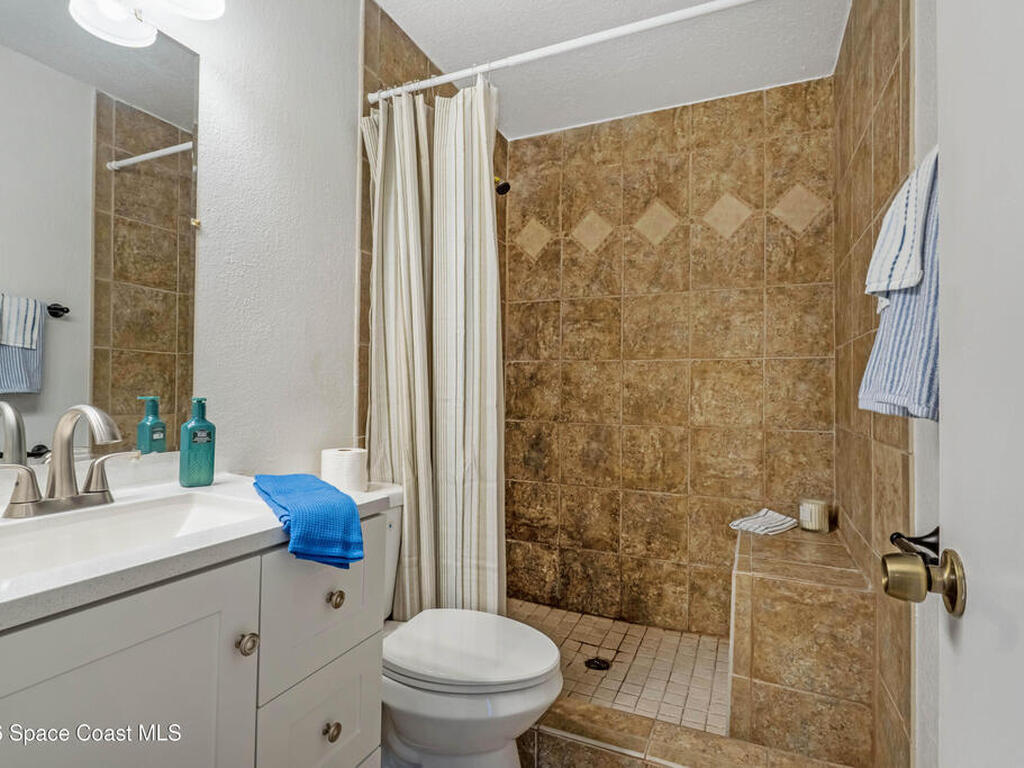 4406 Shadow Crest Place, Orlando, FL 32811