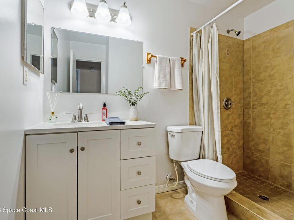 4406 Shadow Crest Place, Orlando, FL 32811