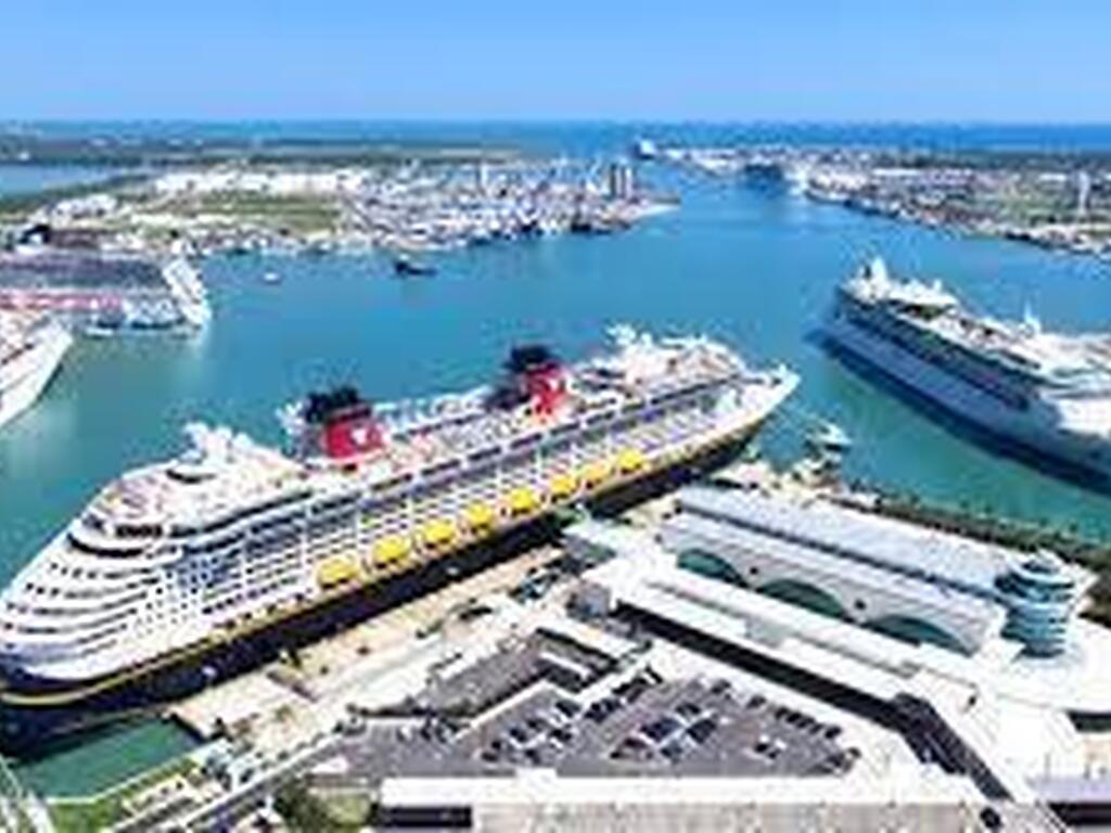 652 Seaport Boulevard, Cape Canaveral, FL 32920