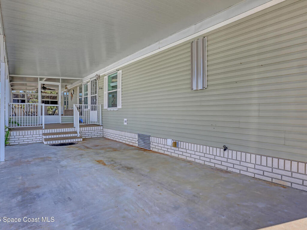 7547 Boxelder Road, Micco, FL 32976