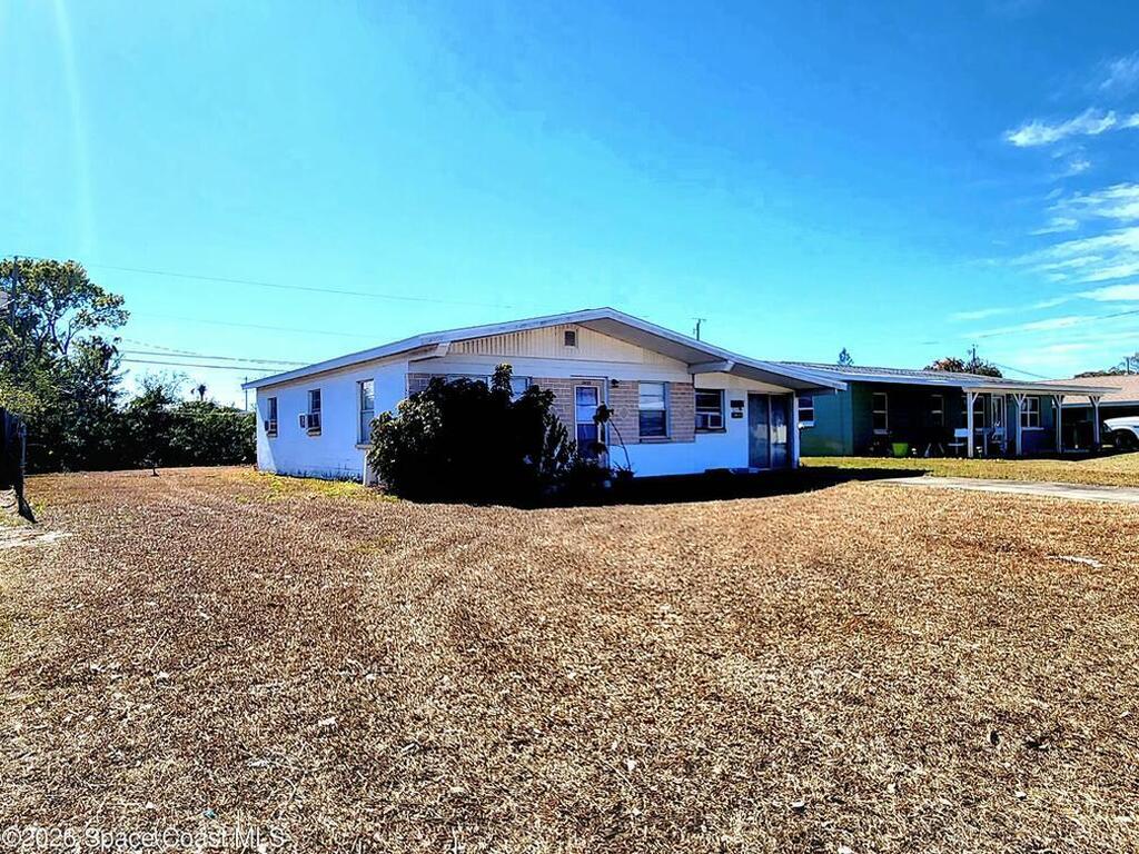 2455 Pepper Avenue, Melbourne, FL 32935