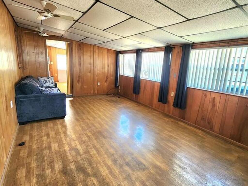 2455 Pepper Avenue, Melbourne, FL 32935