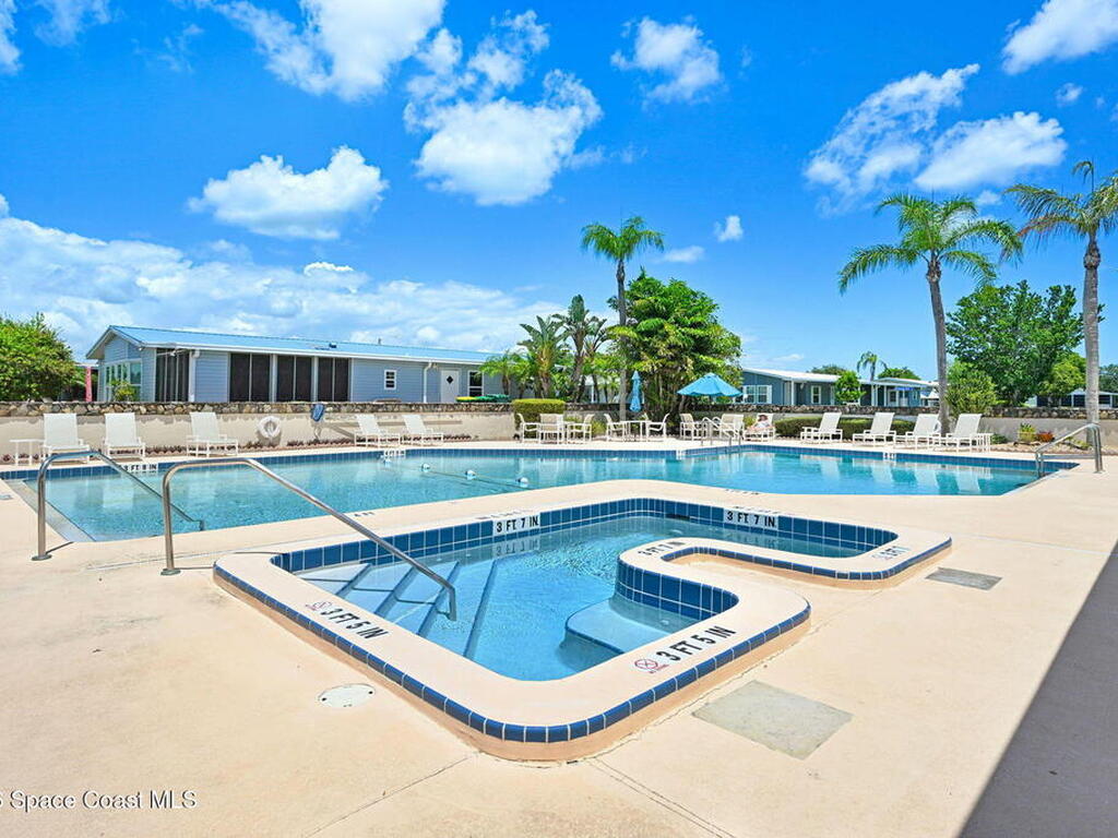 425 Outer Drive, Cocoa, FL 32926