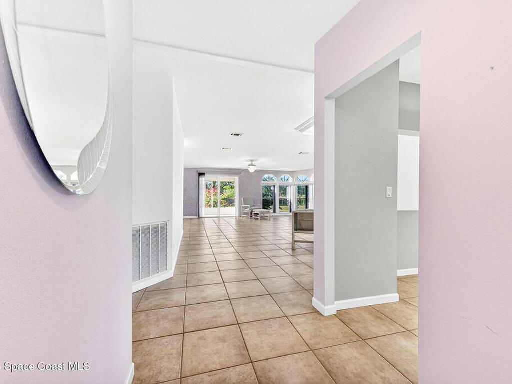 425 Outer Drive, Cocoa, FL 32926