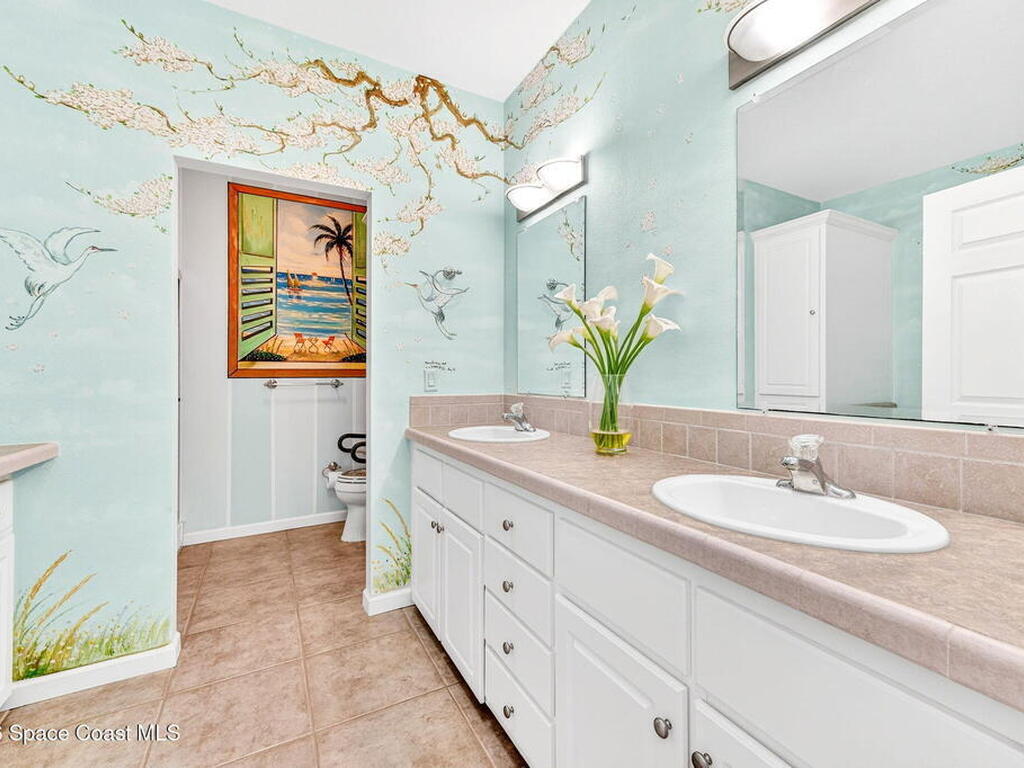 425 Outer Drive, Cocoa, FL 32926