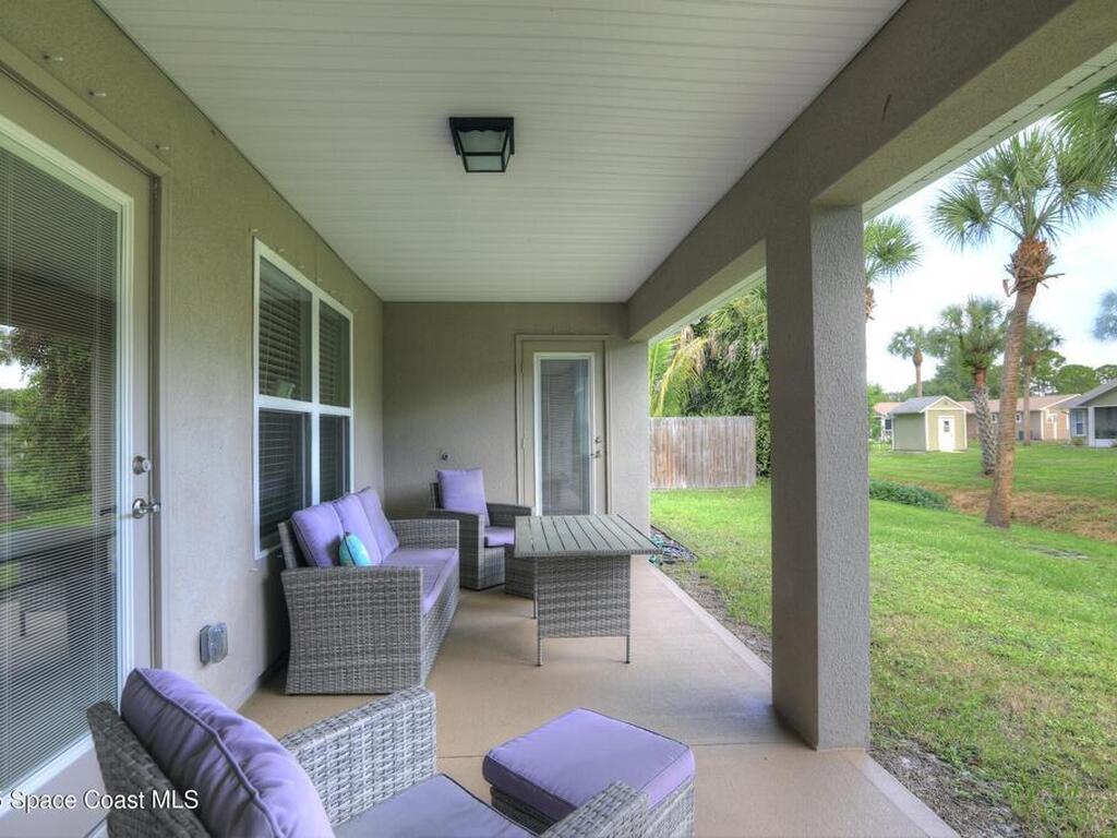 443 Lanfair Avenue, Sebastian, FL 32958