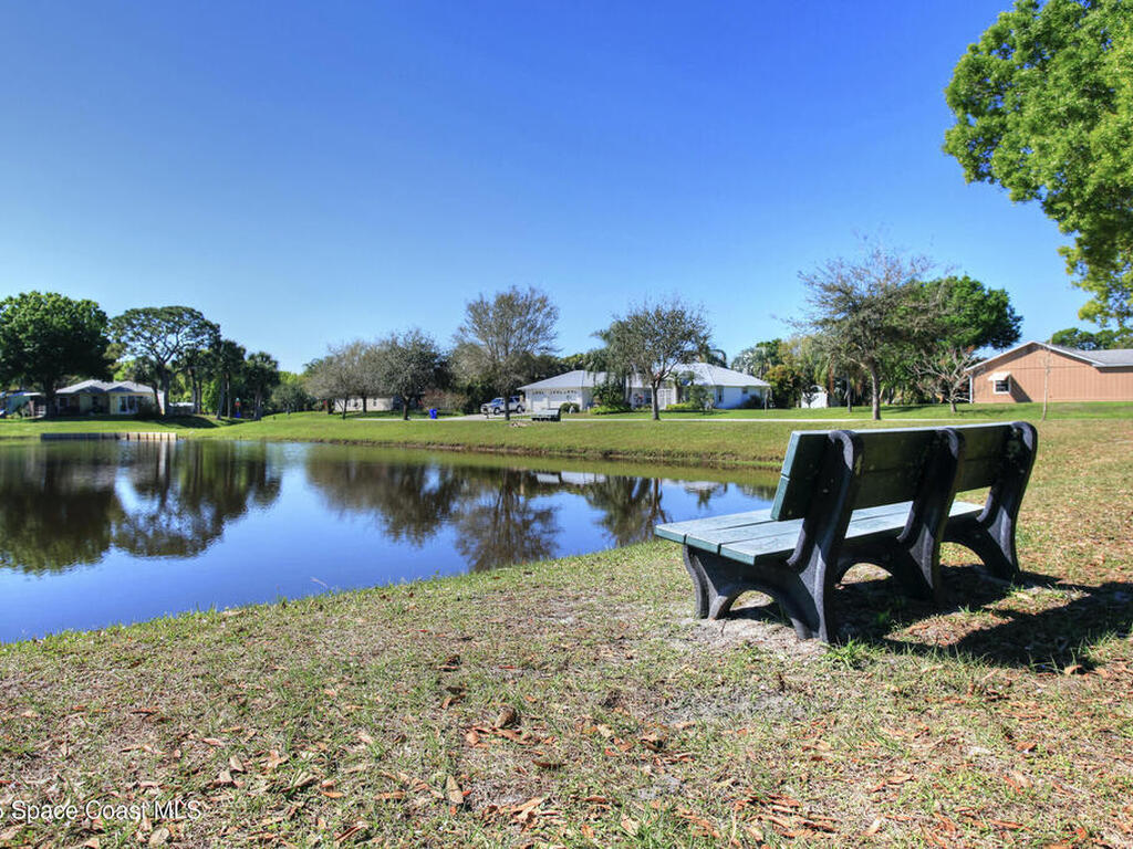 443 Lanfair Avenue, Sebastian, FL 32958