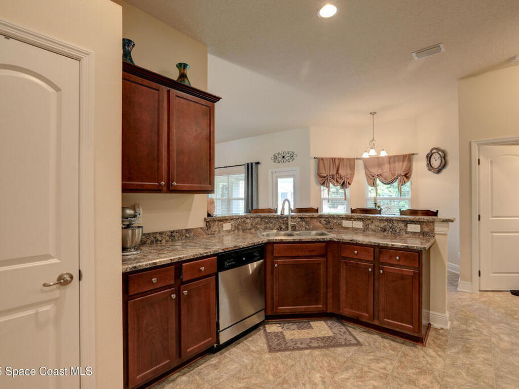 443 Lanfair Avenue, Sebastian, FL 32958