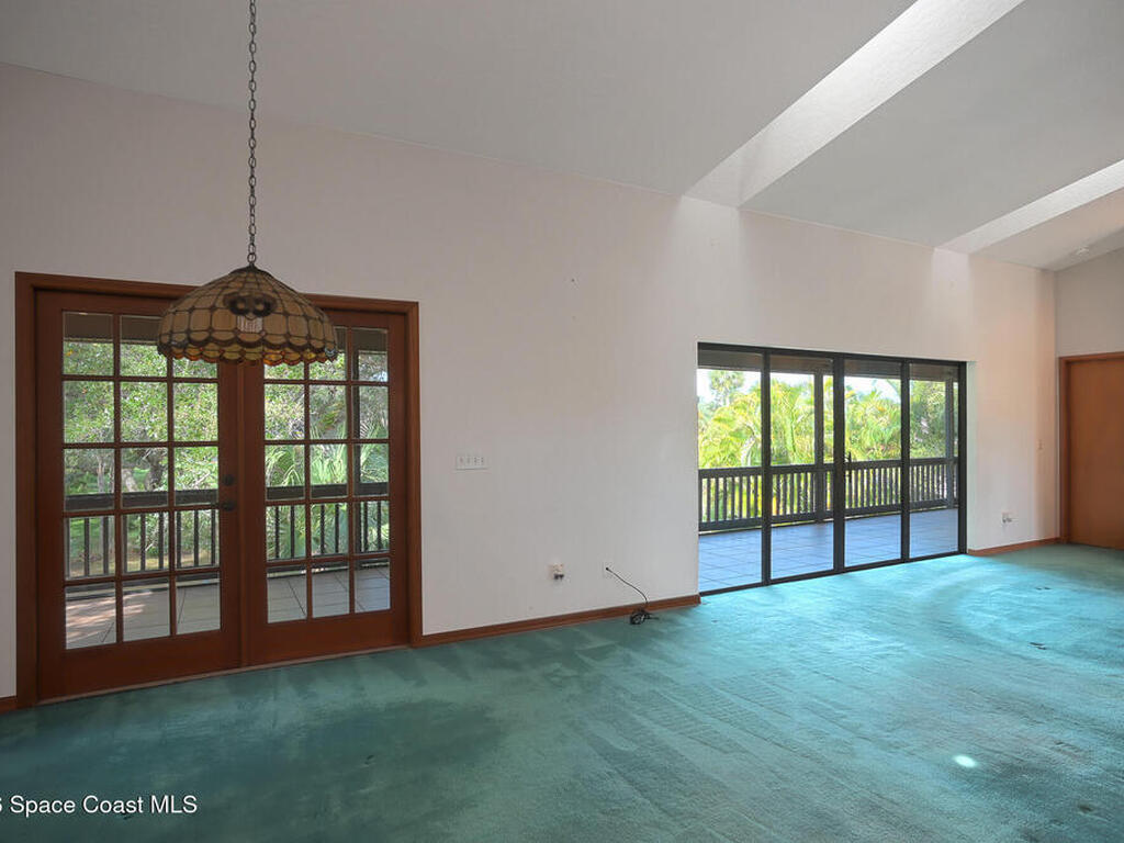 254 Woody Circle, Melbourne Beach, FL 32951