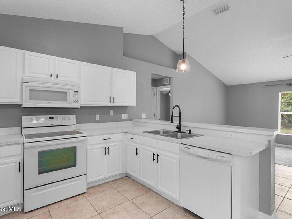 1041 Welco Street, Palm Bay, FL 32909