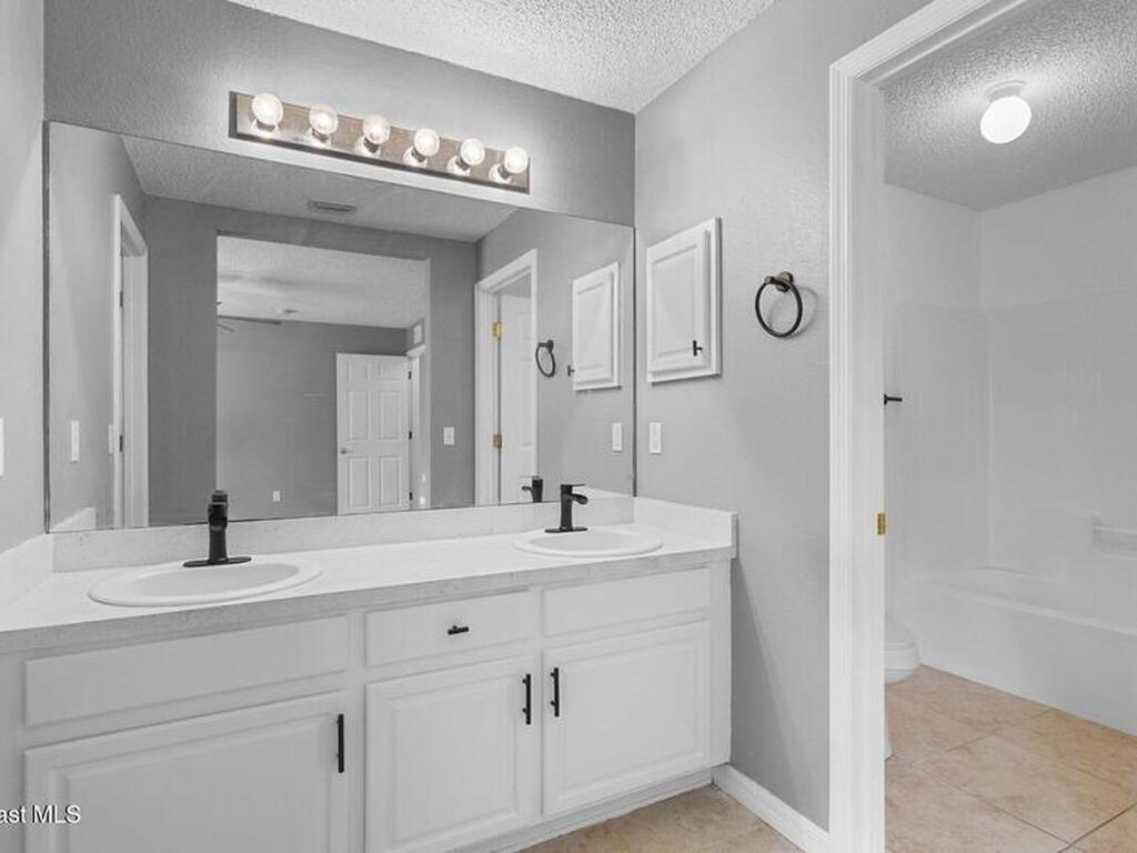 1041 Welco Street, Palm Bay, FL 32909