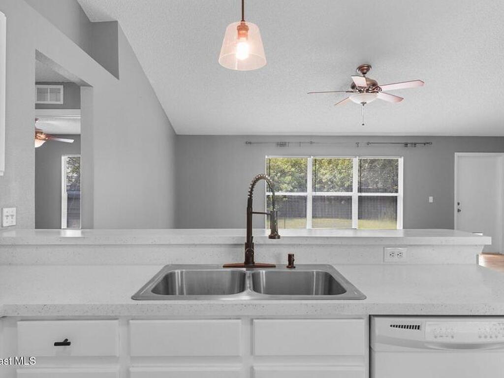 1041 Welco Street, Palm Bay, FL 32909